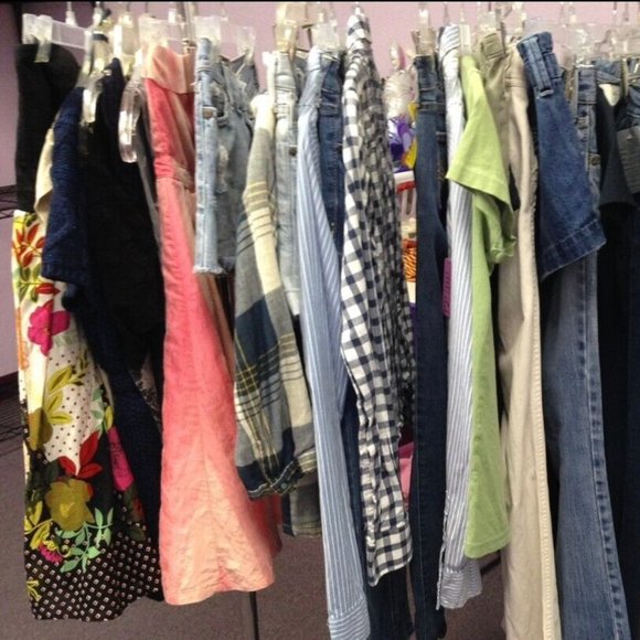 HUGE Lot of Junior's Clothing Size Large!! Valued over $200! 9 items! - Picture 1 of 4